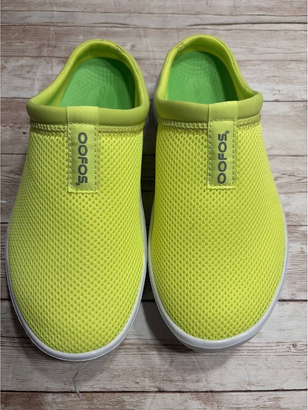 OOFOS OOfoam sole Electro neon-yellowWomen's OOcoozie Sport Mule - Picture 7 of 8